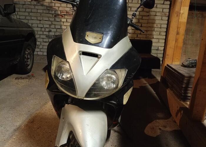 Grajewo ogłoszenia: Skuter Zumico Aion 50 poj. 2t. Sprawny, stal kilka lat, odpala Bez...